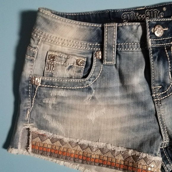 Miss Me Jean Sequin Shorts - Picture 3 of 7